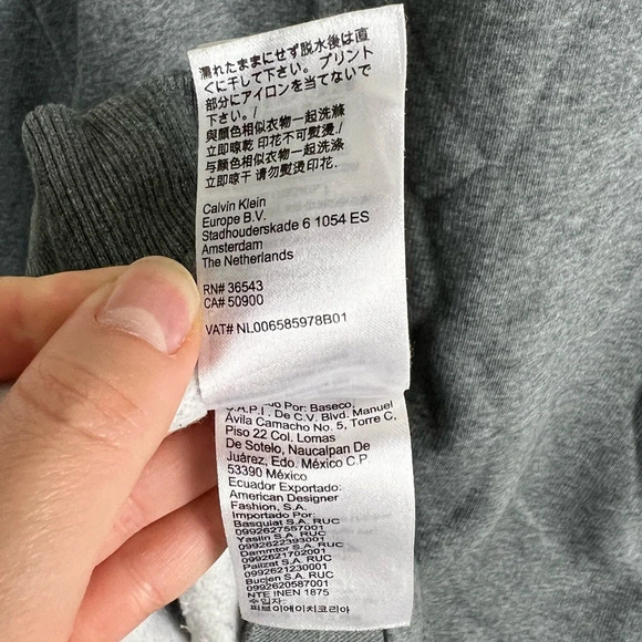 Calvin Klein • Gray Crewneck Sweater - Picture 6 of 7